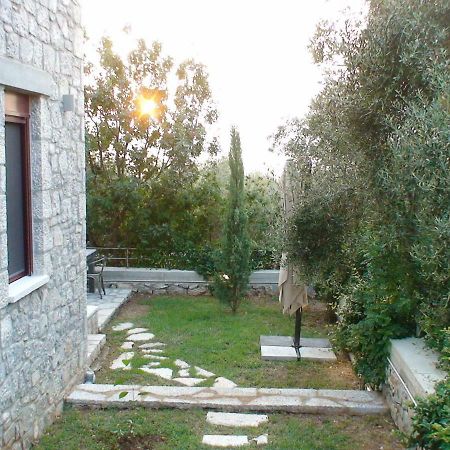 Thelgi Vila Calamata Exterior foto
